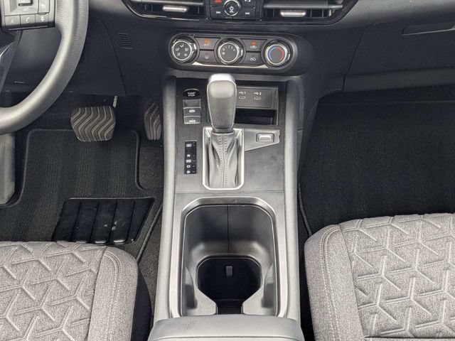 Used 2025 Nissan Kicks SV FWD image 17