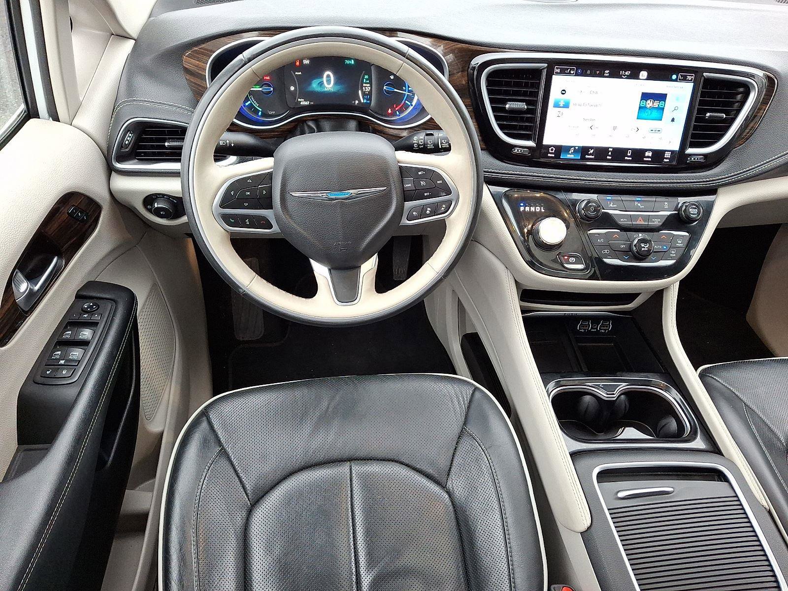 Certified 2021 Chrysler Pacifica Limited image 14