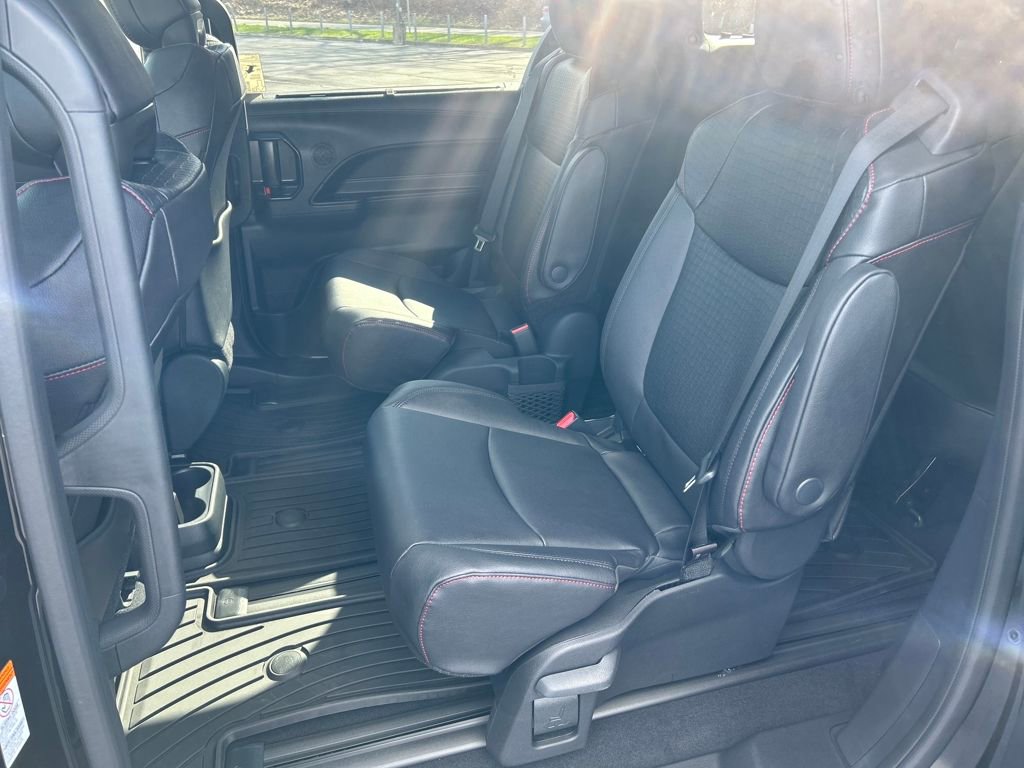 New 2026 Toyota Sienna XSE image 26