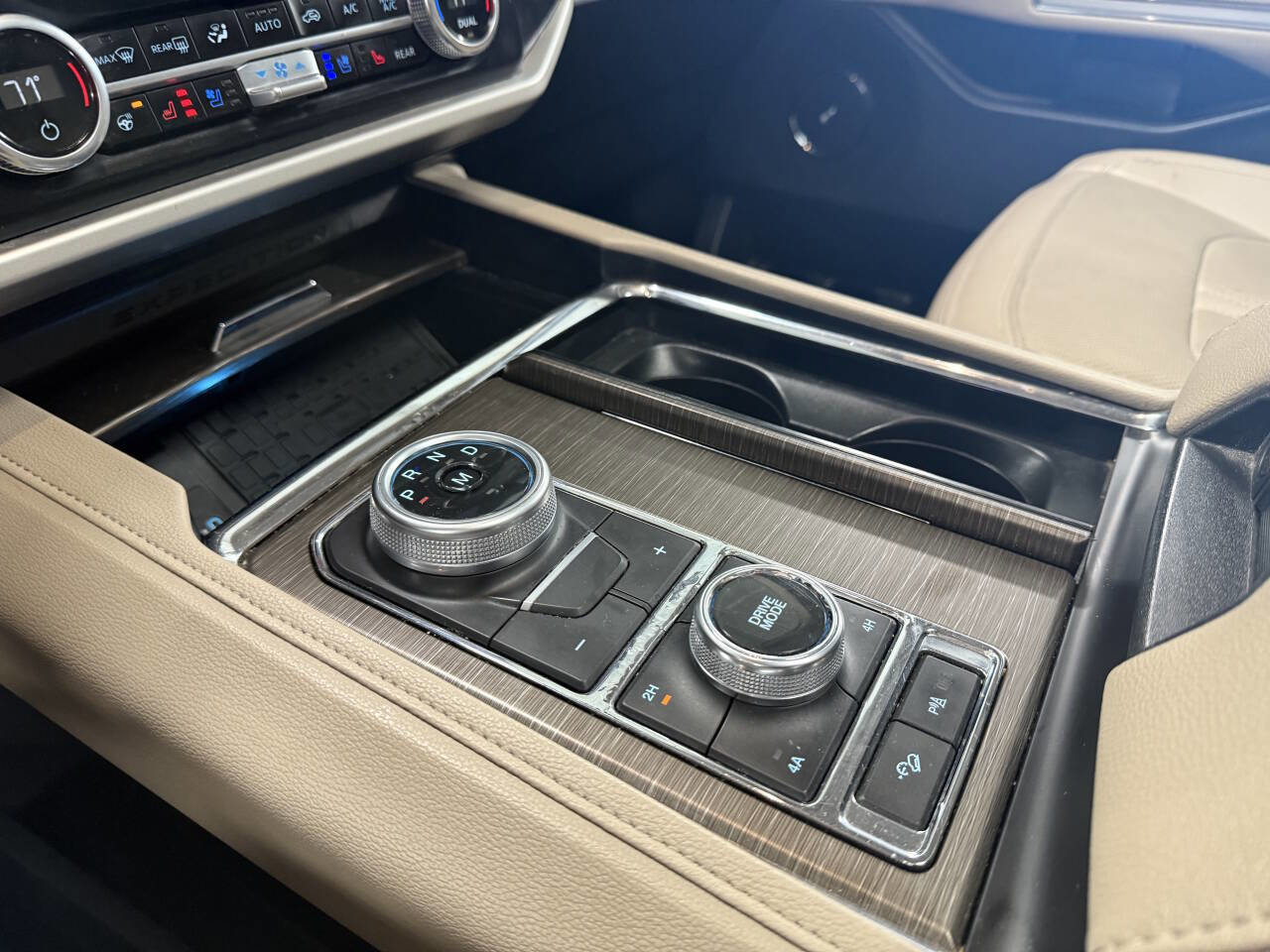 Used 2024 Ford Expedition Max Limited image 21