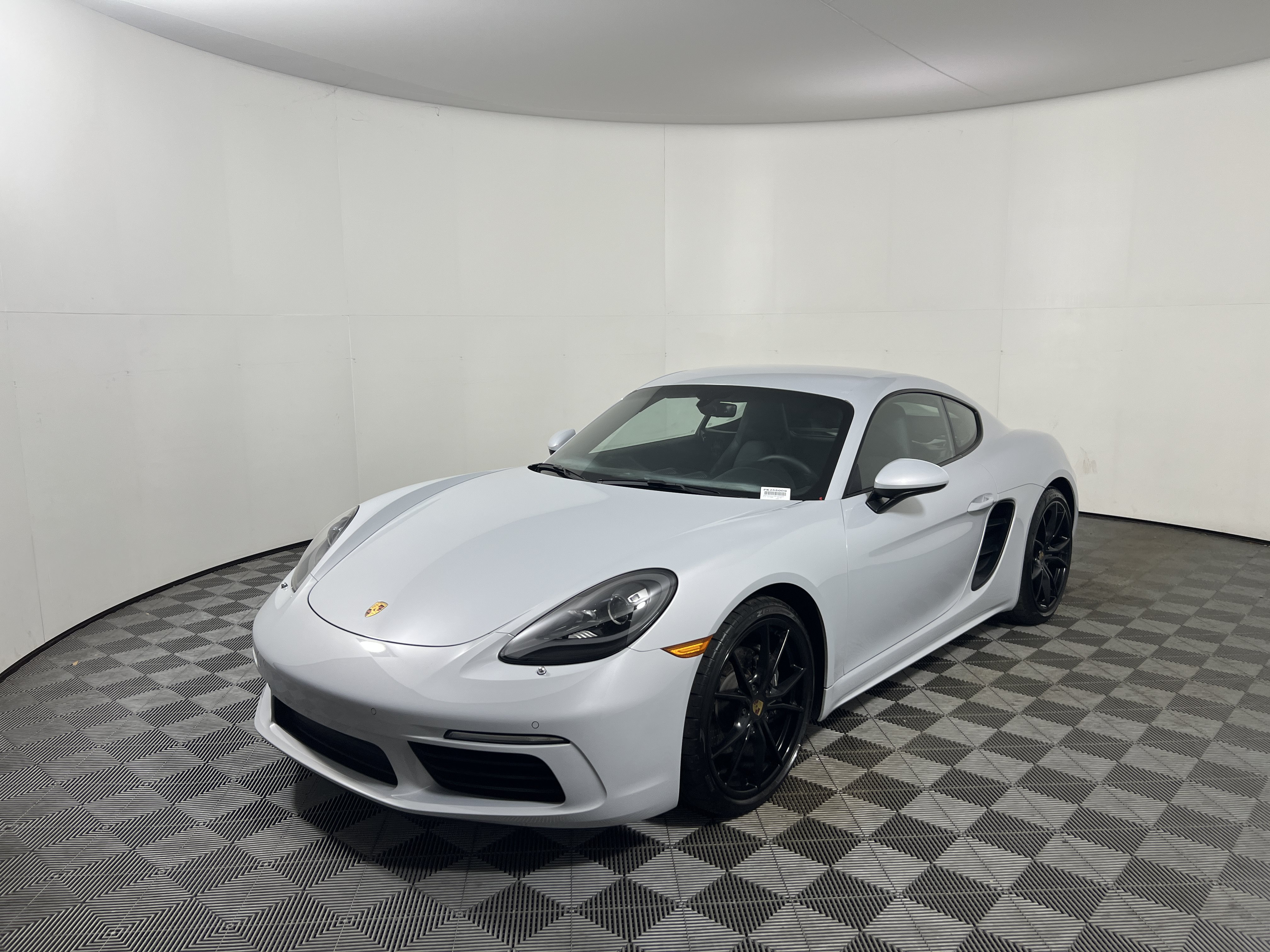 Certified 2024 Porsche 718 Cayman RWD image 11