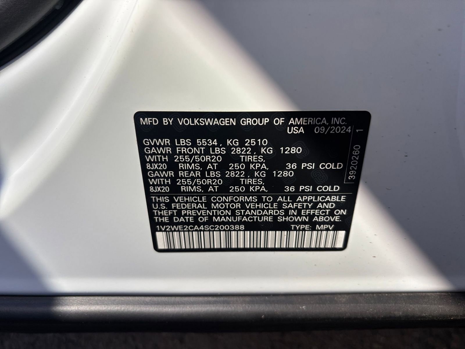 Used 2025 Volkswagen Atlas Cross Sport SE image 29