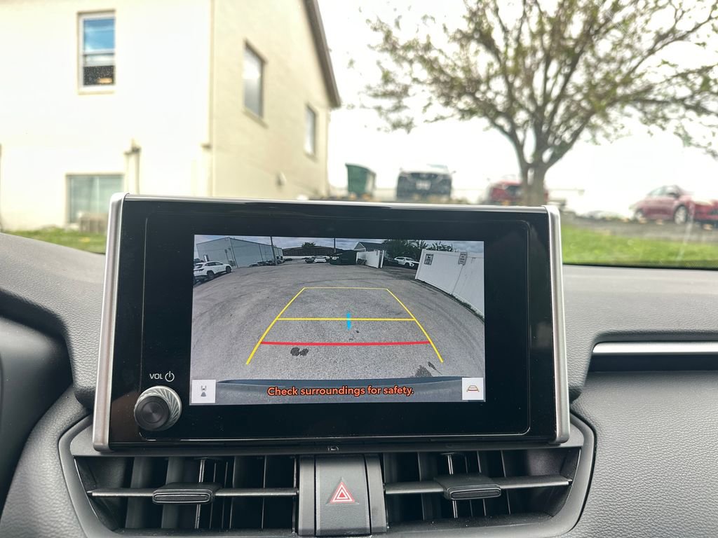 Used 2025 Toyota RAV4 LE FWD image 44