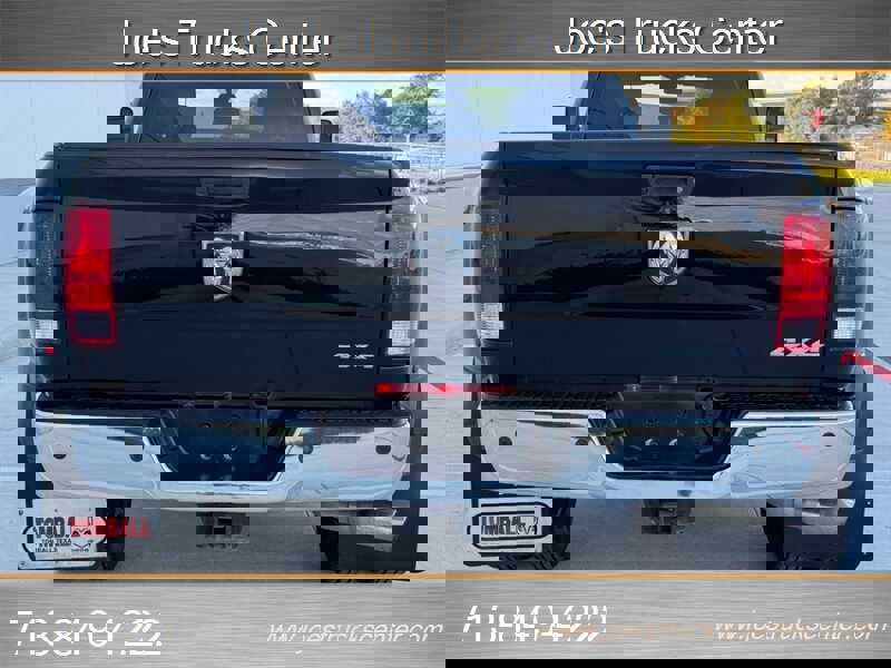 Used 2017 RAM 3500 Tradesman w/ Chrome Appearance Group image 6