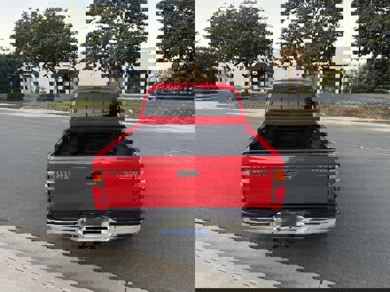 Used 2004 Toyota Tacoma PreRunner image 5