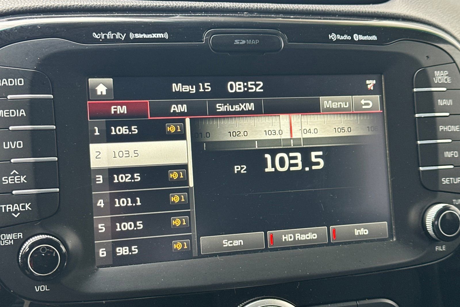 Used 2015 Kia Soul + w/ Audio Package FWD image 15