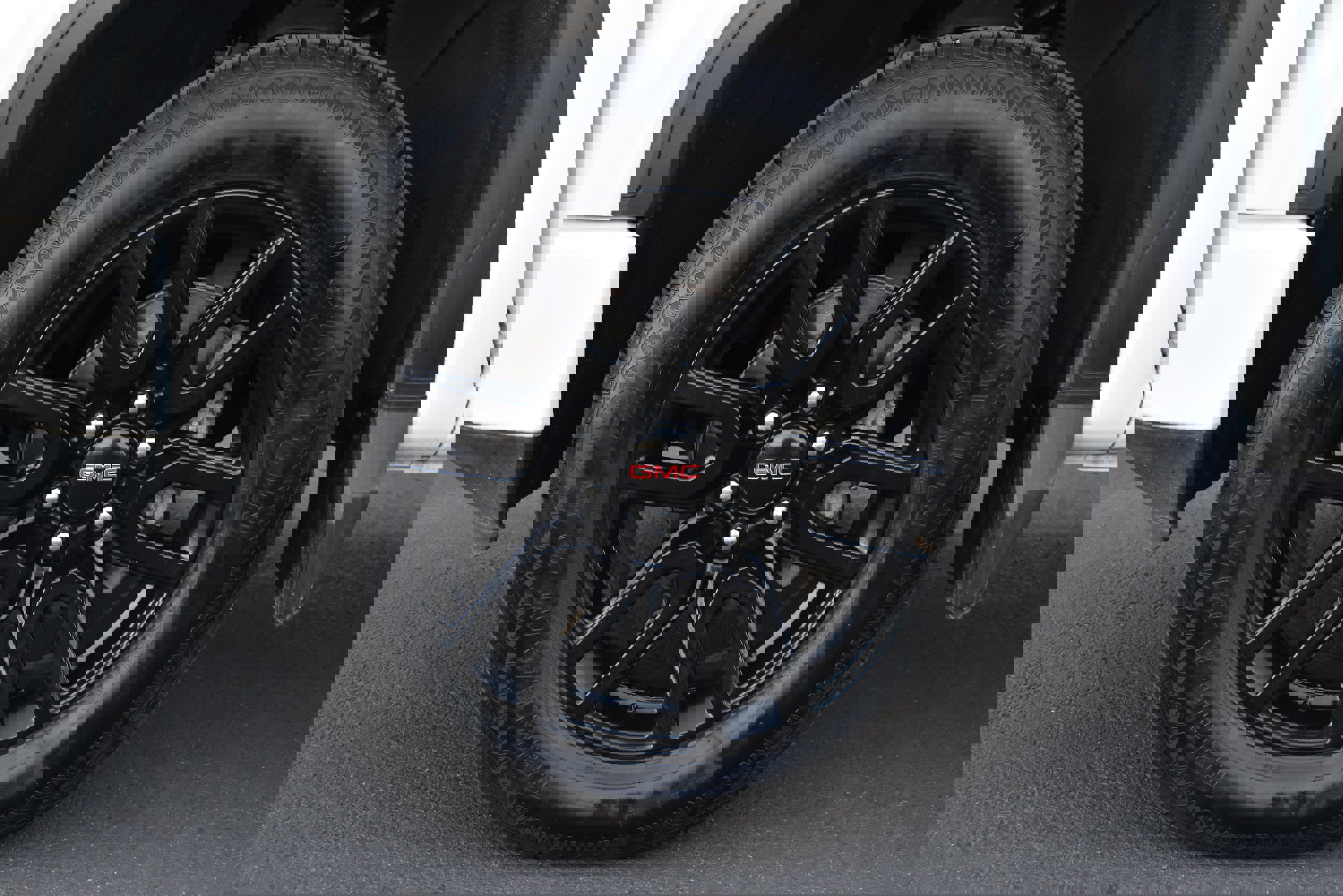 Used 2021 GMC Sierra 1500 Elevation w/ Preferred Package image 22