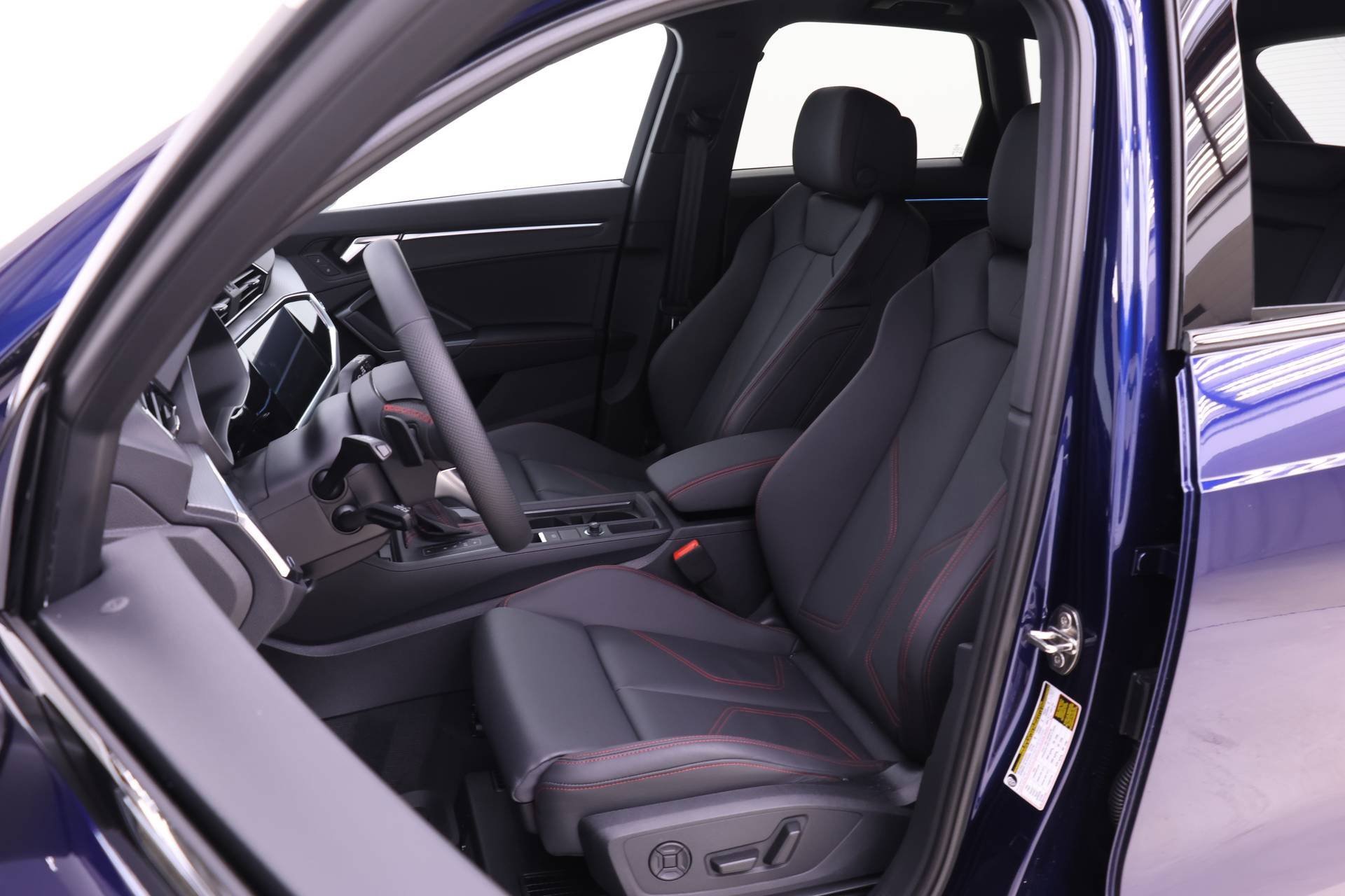 New 2025 Audi Q3 2.0T Premium Plus image 7