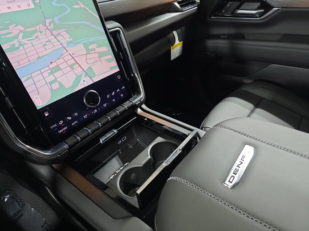 New 2026 GMC Yukon Denali w/ Denali Reserve Package AWD/4WD image 29