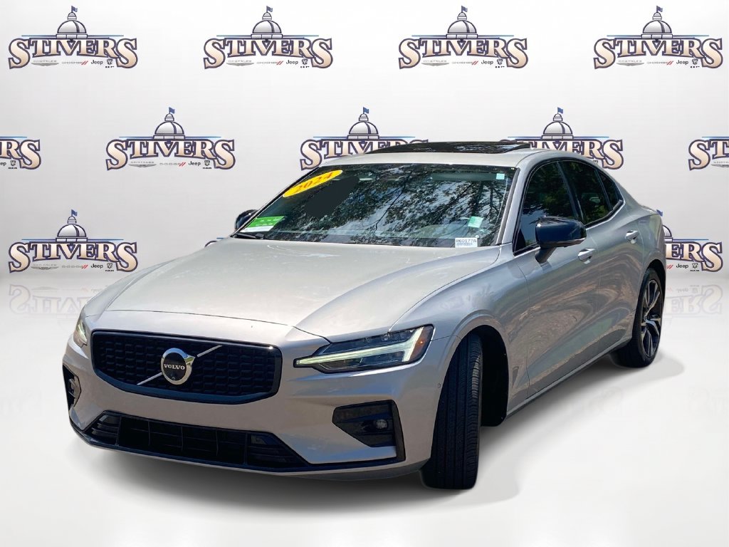 Used 2024 Volvo S60 B5 Plus AWD/4WD image 3