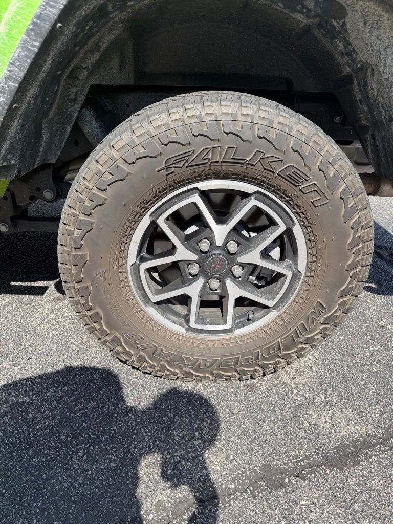 Used 2025 Jeep Gladiator Rubicon image 6