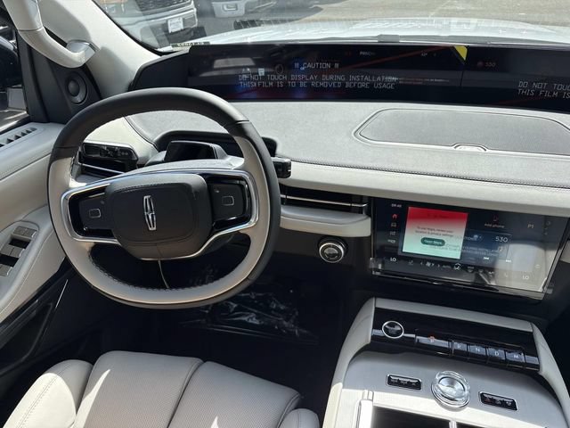 New 2026 Lincoln Navigator L Premier AWD/4WD image 14