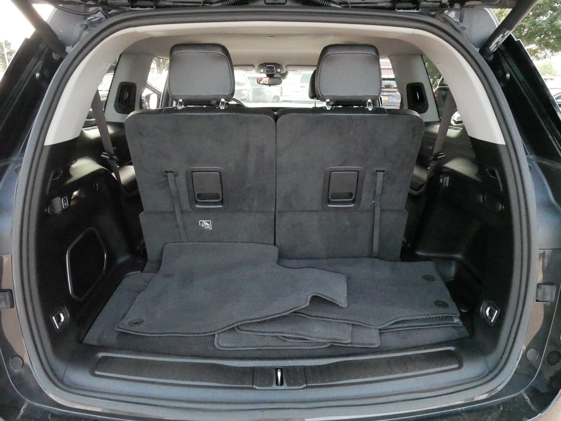 Used 2022 Jeep Grand Cherokee L Limited AWD/4WD image 18