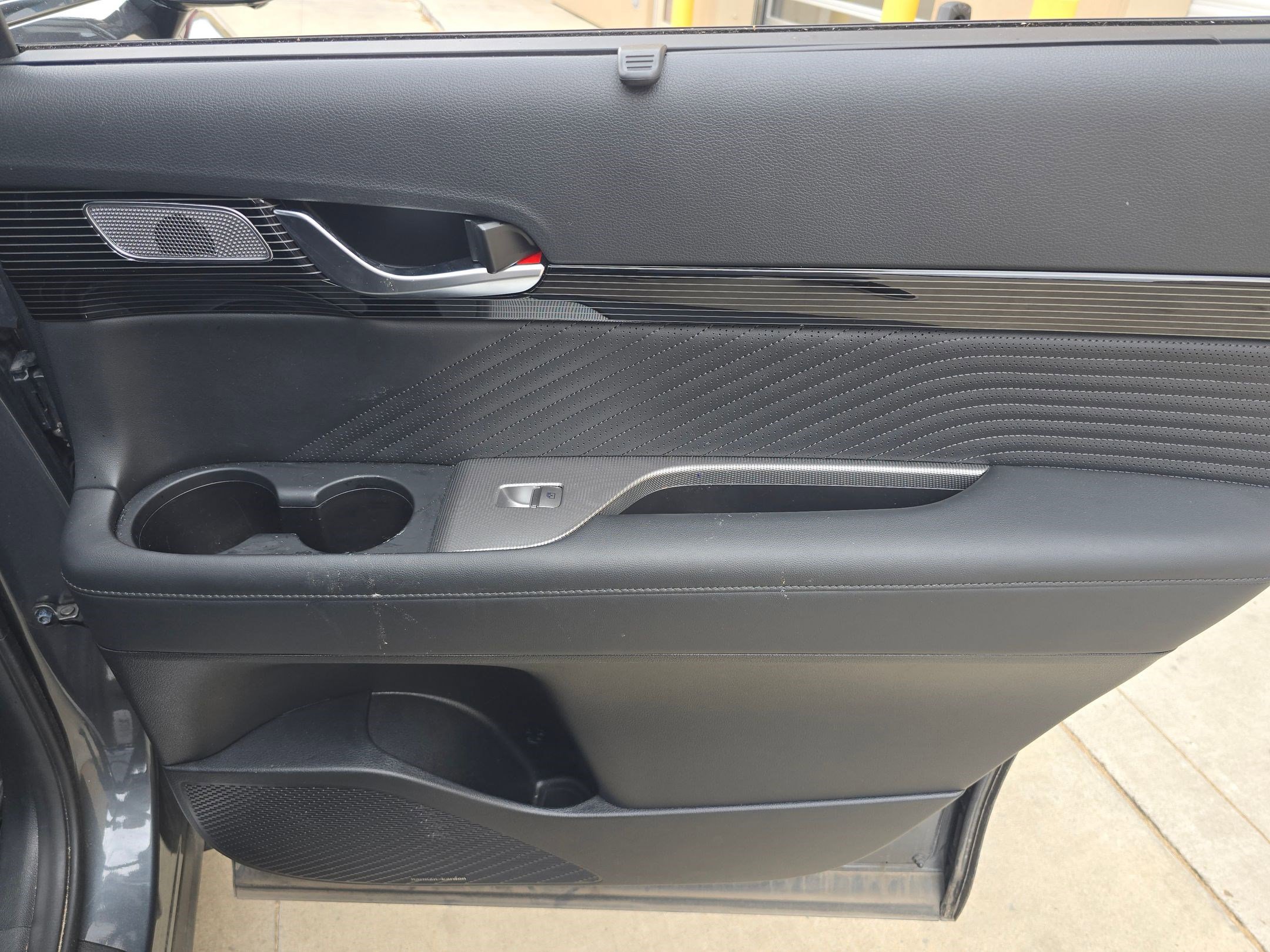 Used 2024 Hyundai Palisade Calligraphy image 27