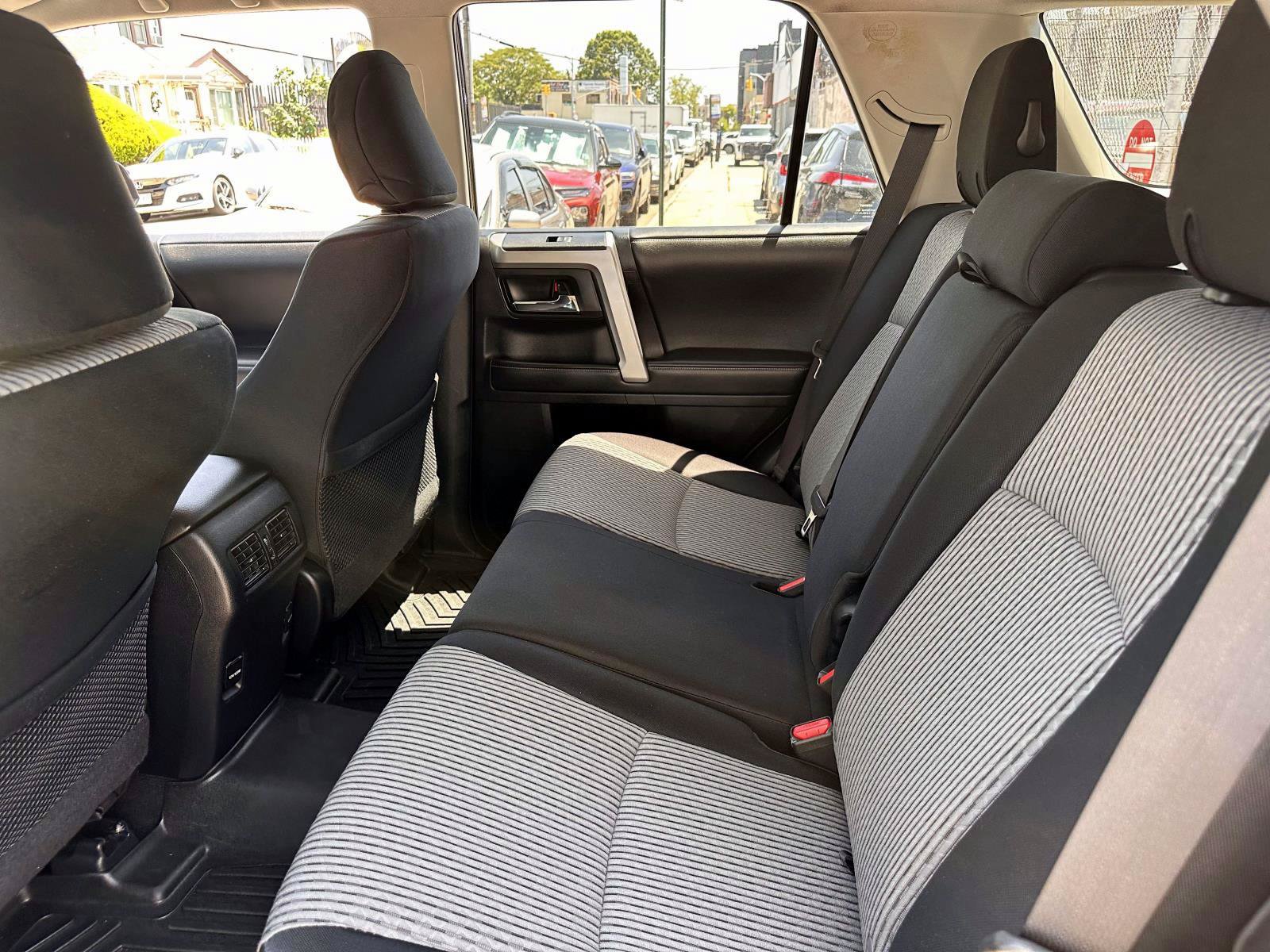 Certified 2016 Toyota 4Runner SR5 AWD/4WD image 13