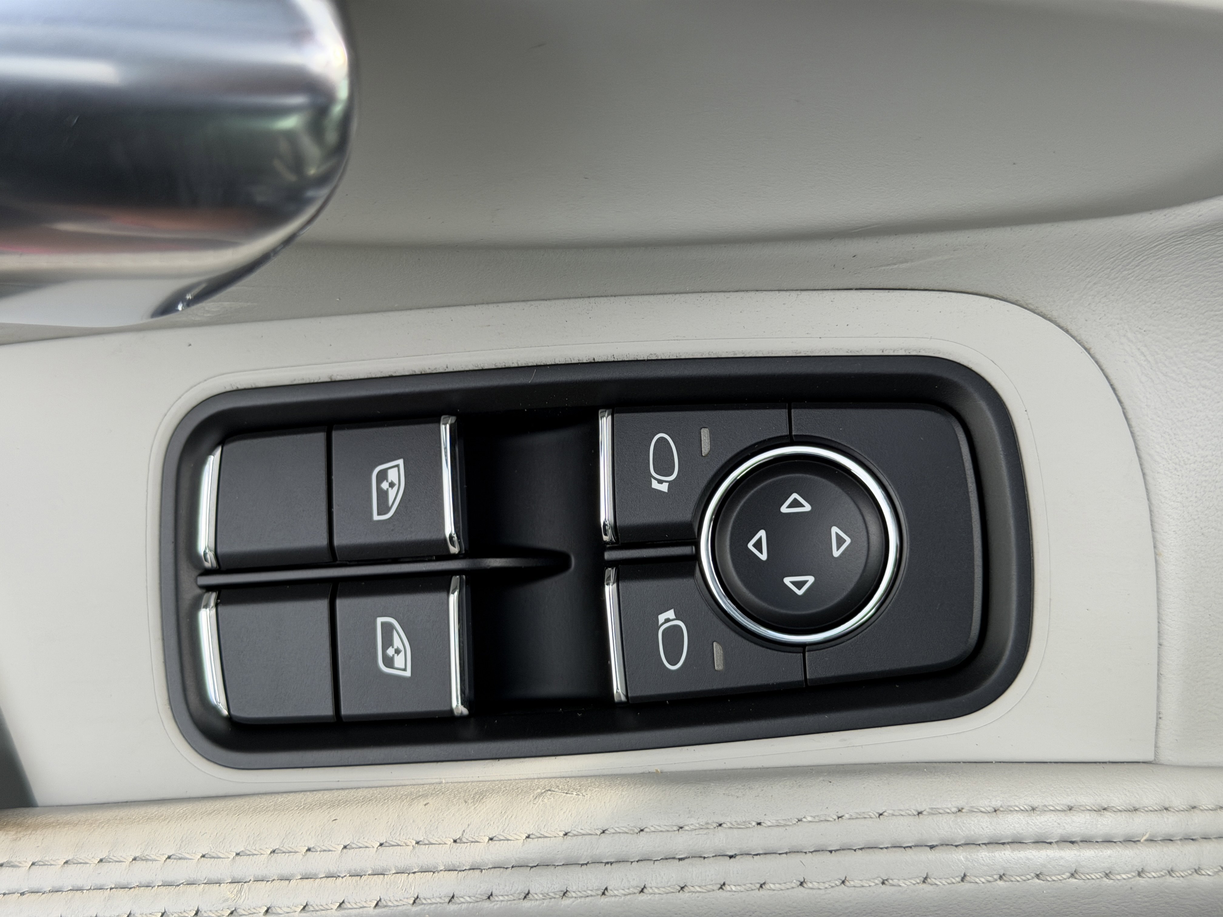 Certified 2018 Porsche 911 Carrera 4S image 16