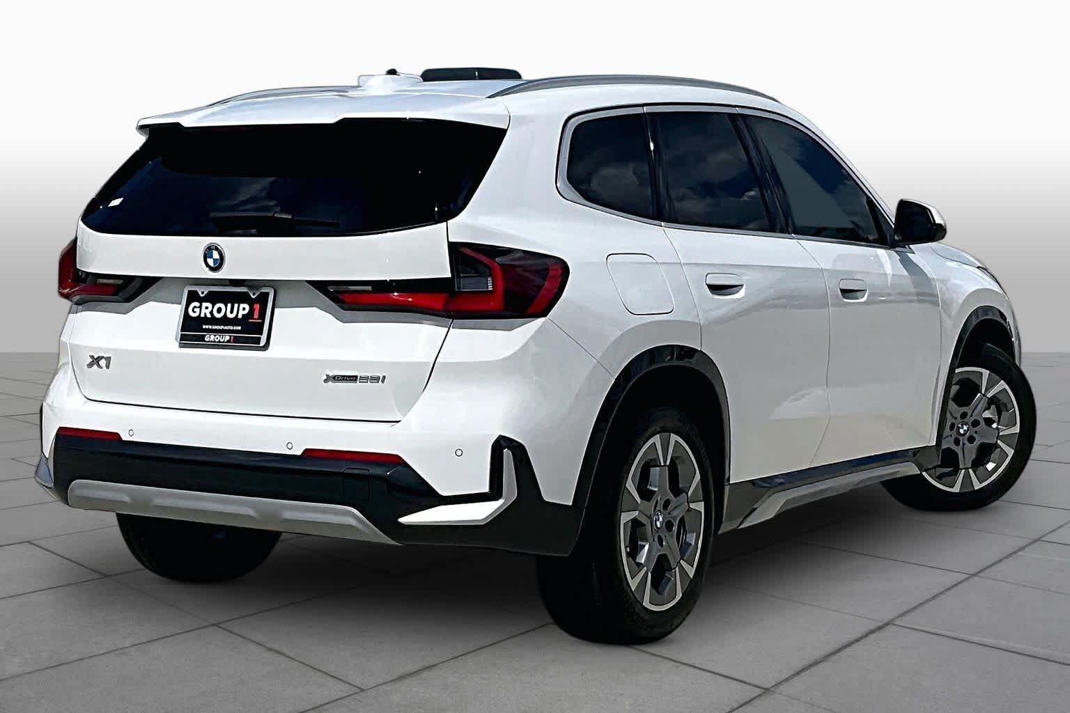 Used 2026 BMW X1 xDrive28i w/ Technology Package AWD/4WD image 12