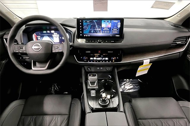 New 2026 Nissan Rogue Platinum w/ Platinum Premium Package image 5