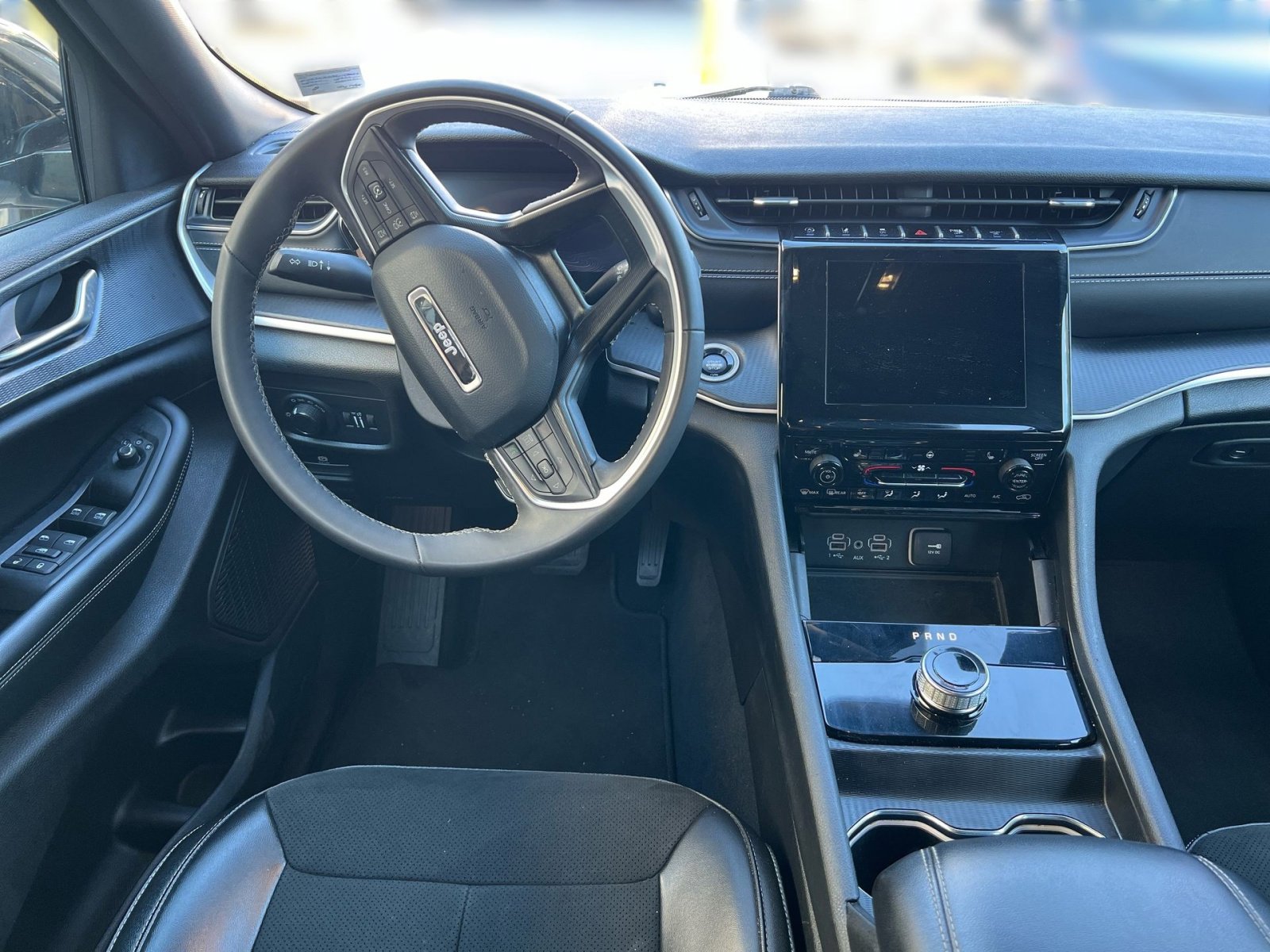 Used 2024 Jeep Grand Cherokee Altitude image 18