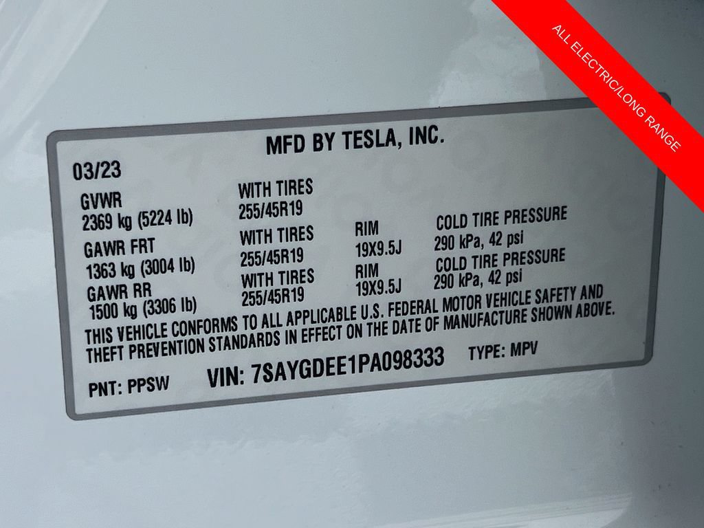 Used 2023 Tesla Model Y Long Range AWD/4WD image 31