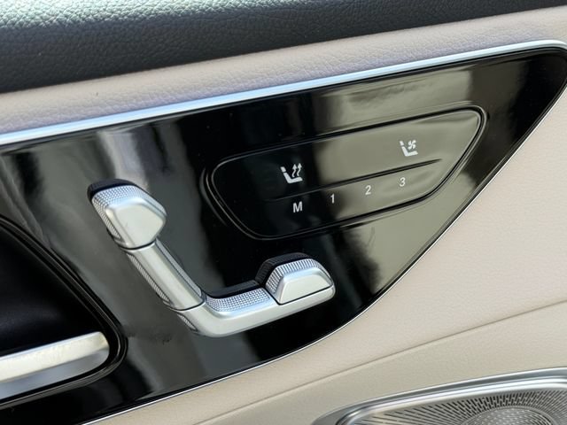Certified 2025 Mercedes-Benz GLC 300 4MATIC image 15