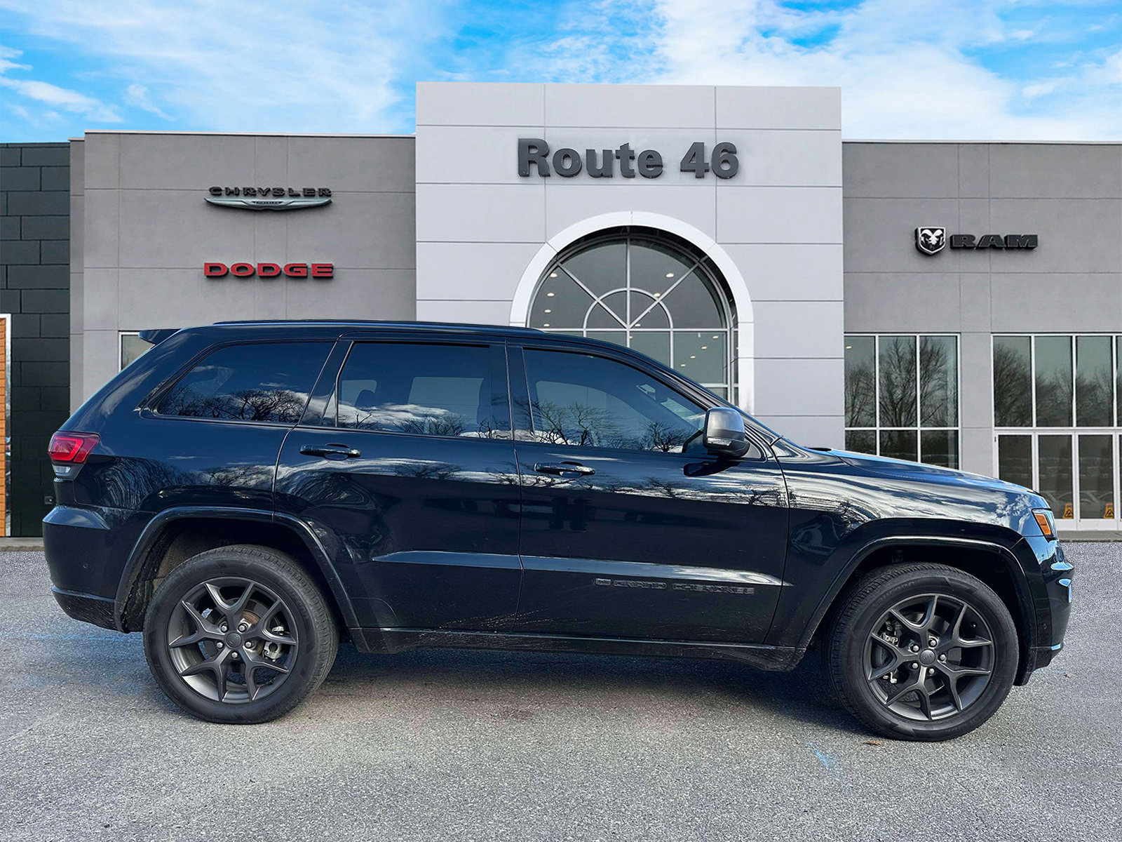 Used 2021 Jeep Grand Cherokee Limited w/ Quick Order Package 2GK 80th image 6