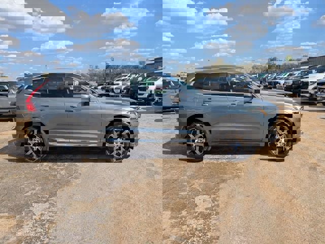 Used 2021 Volvo XC60 T5 Inscription image 3