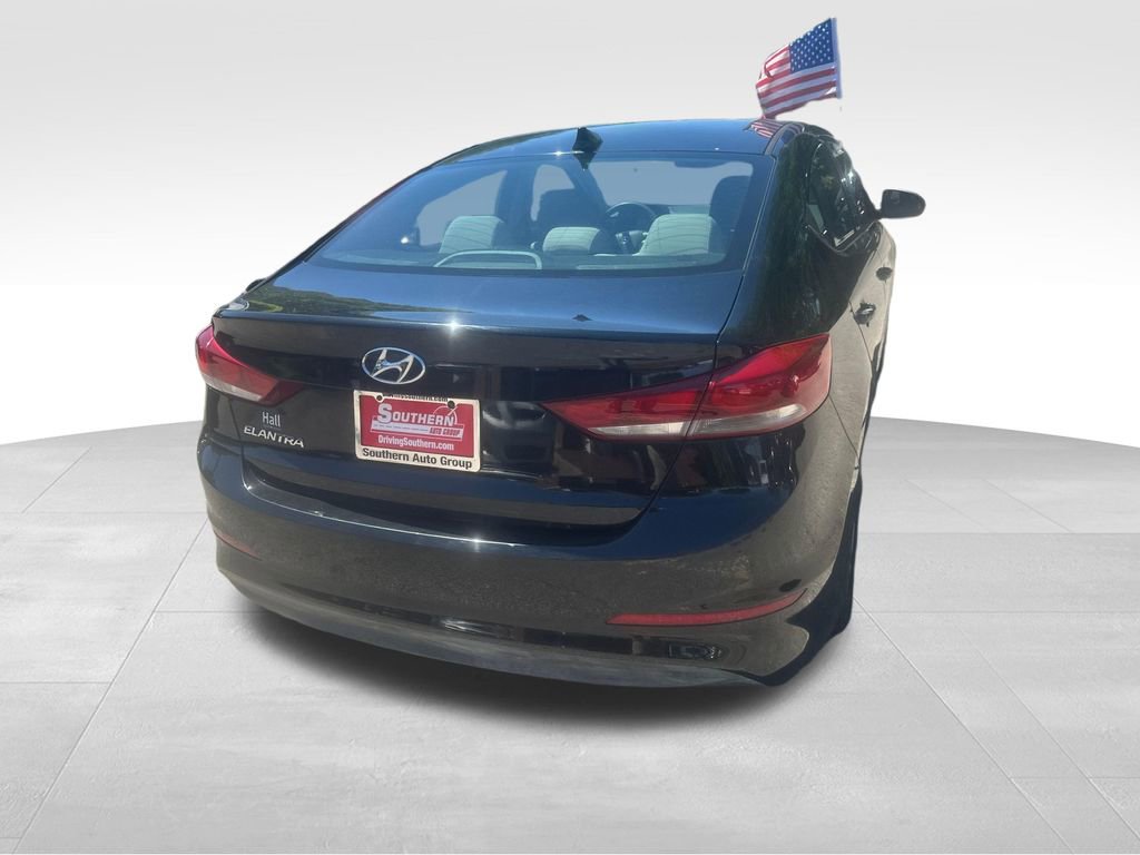 Used 2017 Hyundai Elantra SE FWD image 19