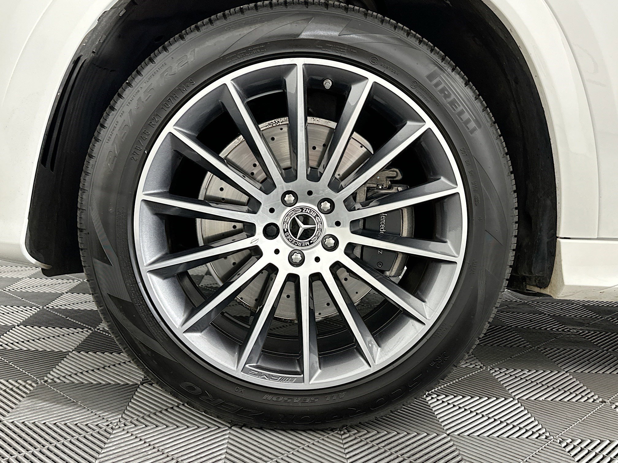 Used 2024 Mercedes-Benz GLE 450 4MATIC image 35
