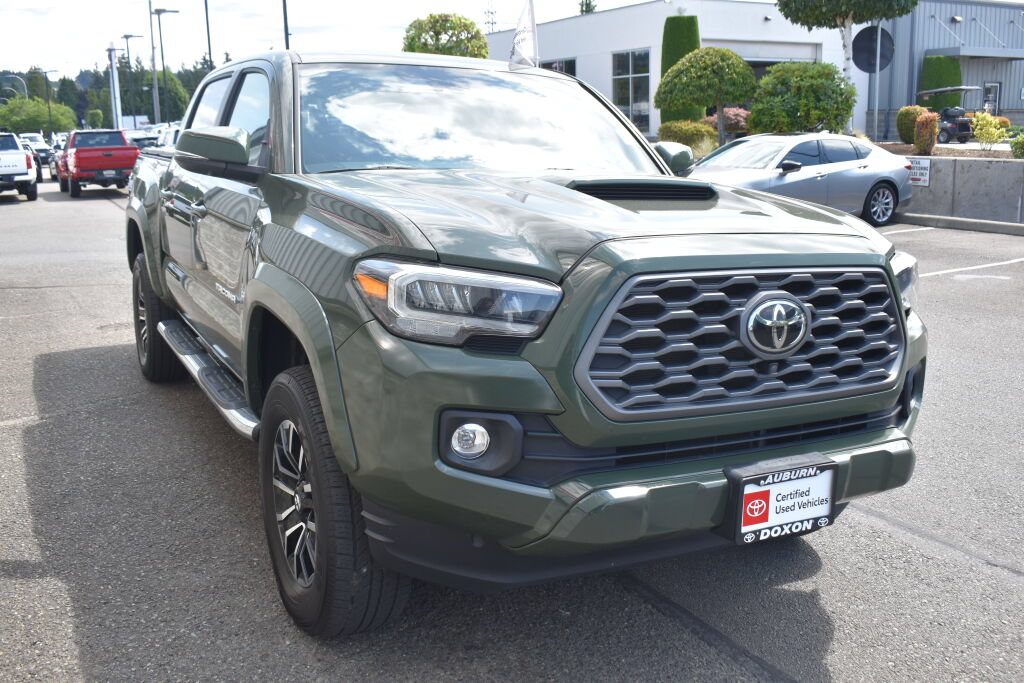 Certified 2021 Toyota Tacoma TRD Sport w/ TRD Premium Sport Package AWD/4WD image 3