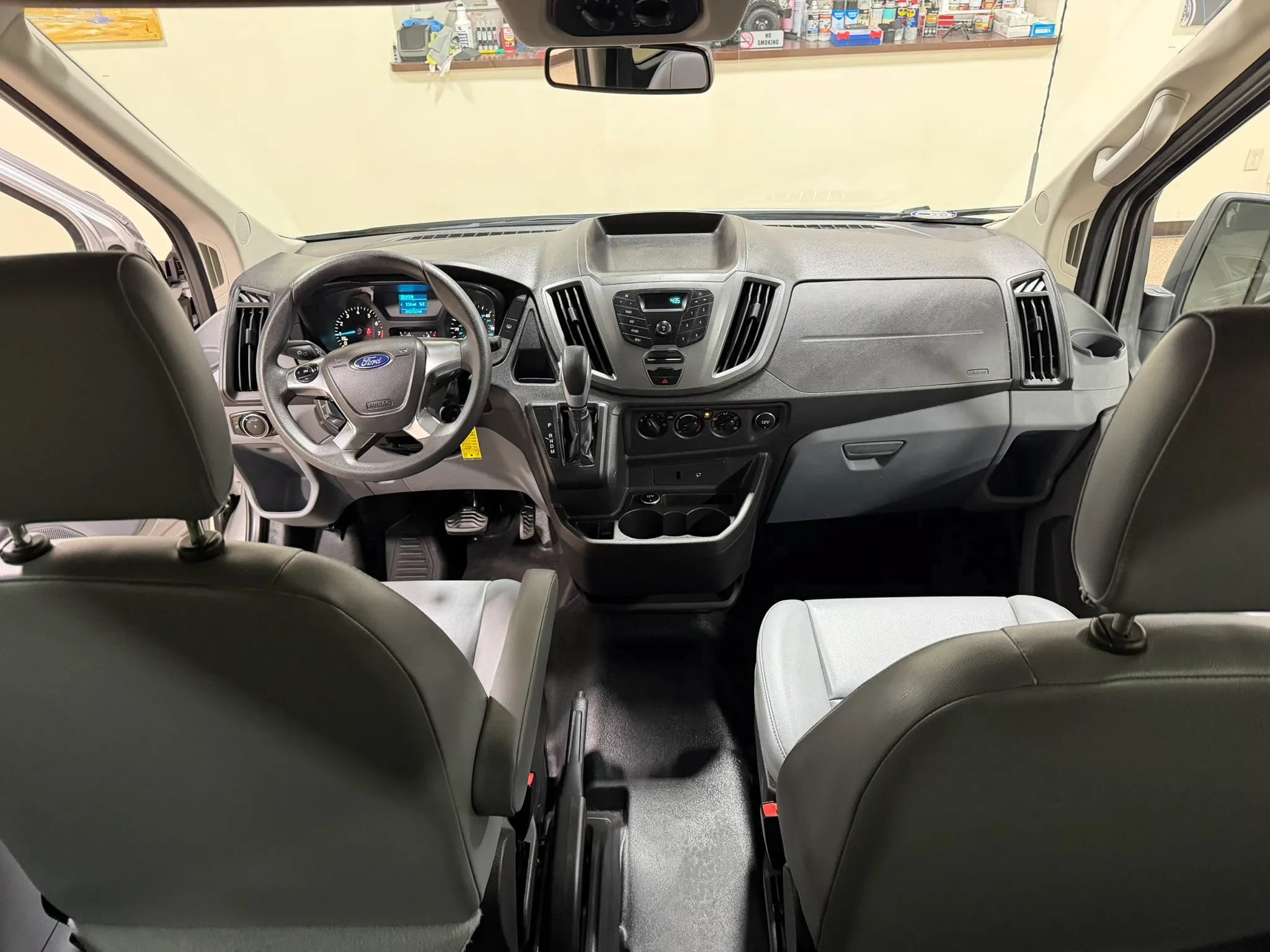 Used 2015 Ford Transit 150 XL RWD image 45