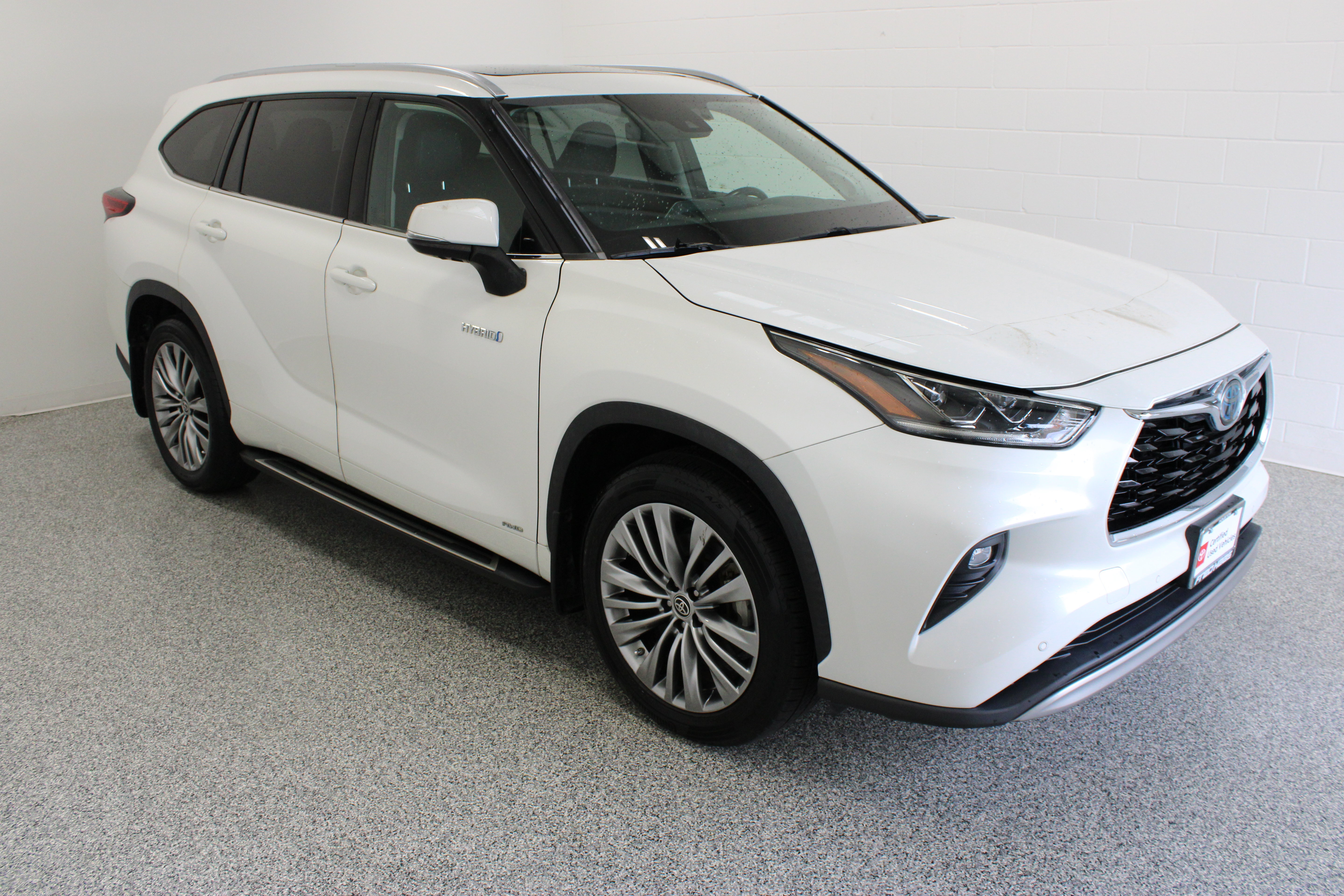 Used 2020 Toyota Highlander Platinum AWD/4WD image 4