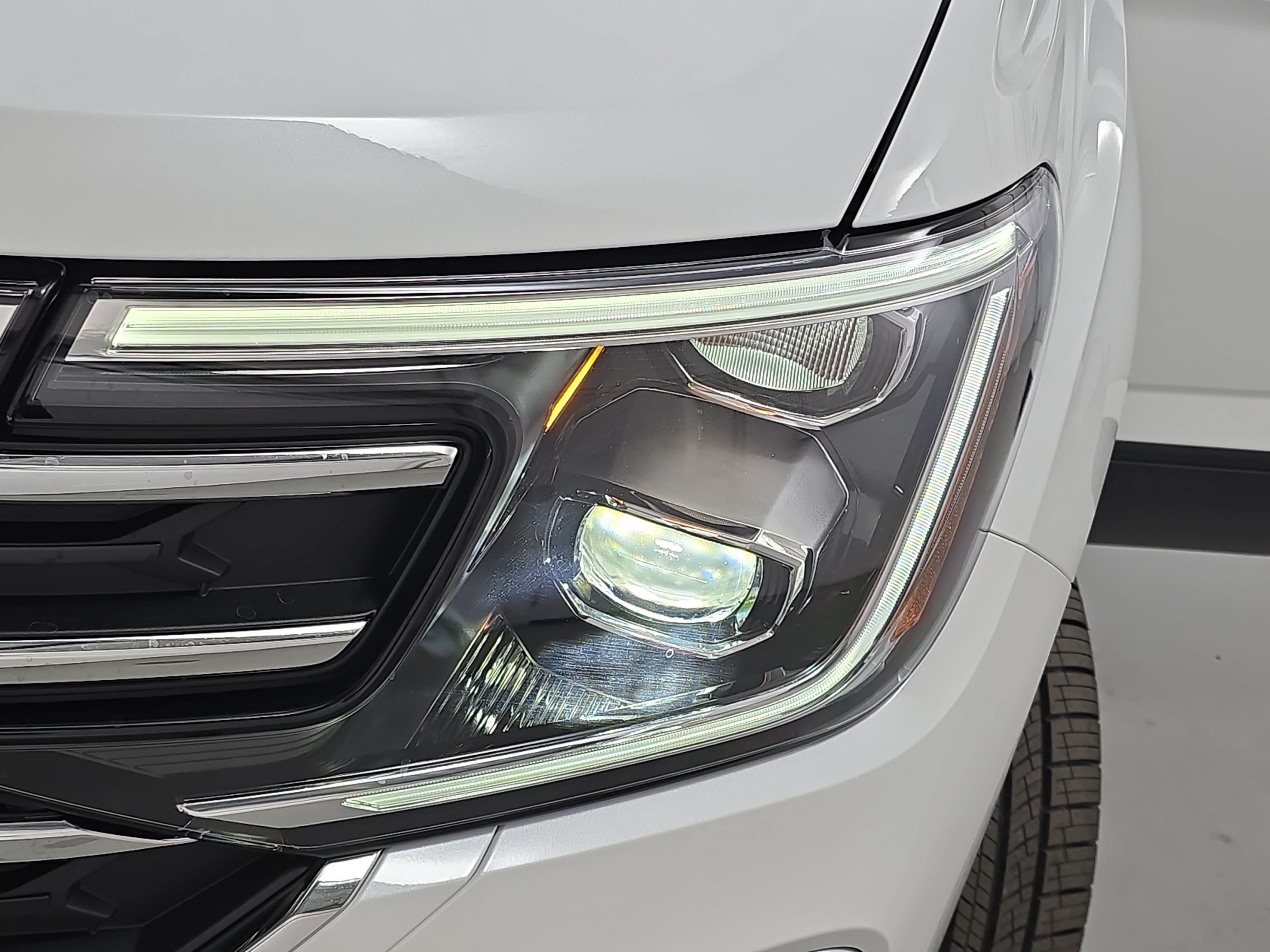 New 2026 Volkswagen Atlas SE FWD image 33