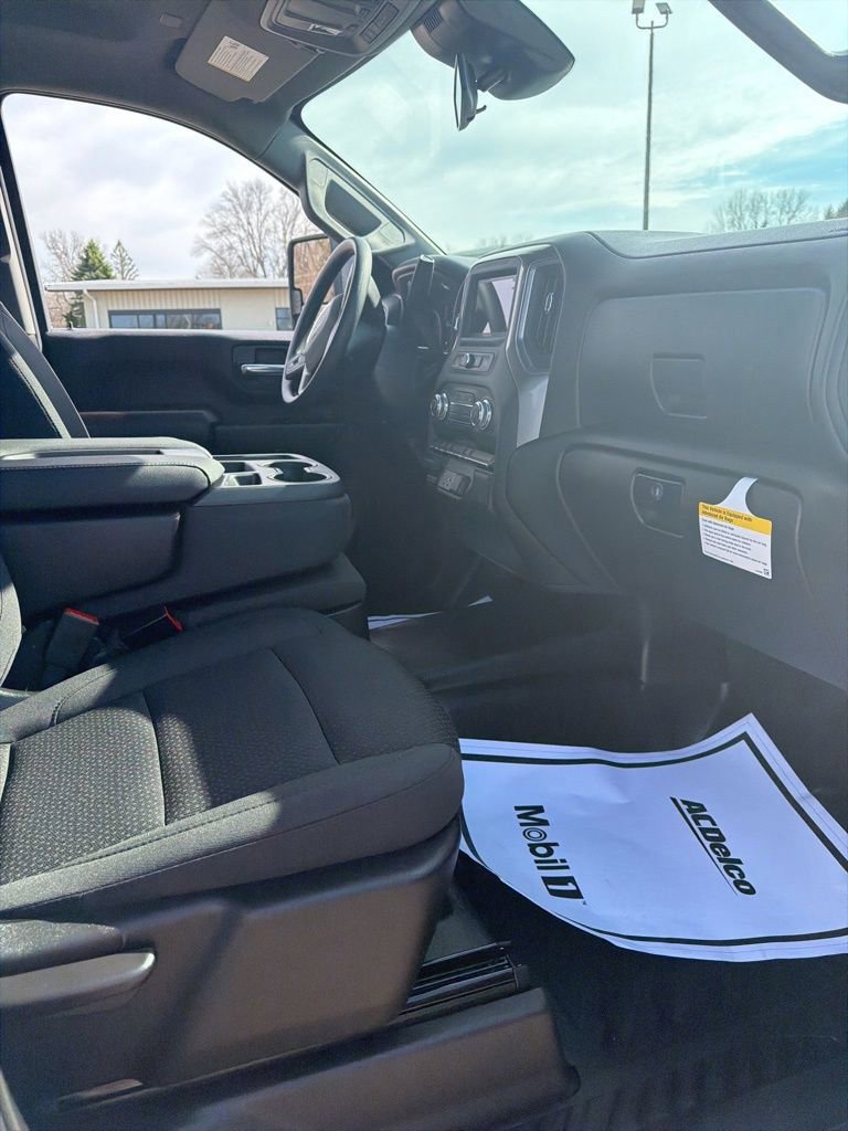 New 2026 GMC Sierra 2500 Pro AWD/4WD image 16