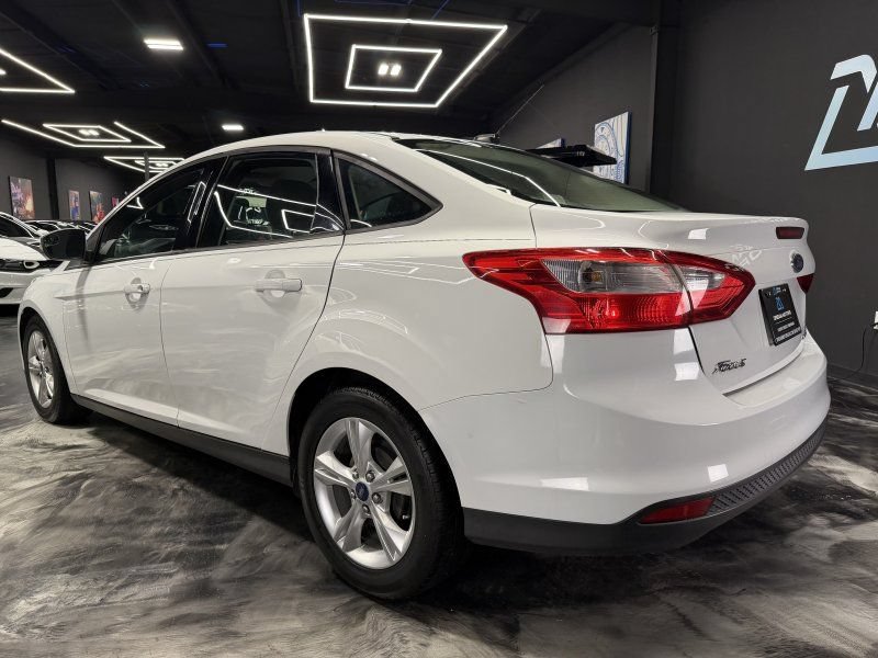 Used 2014 Ford Focus SE FWD image 7