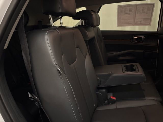 Certified 2025 Kia Sorento S image 20