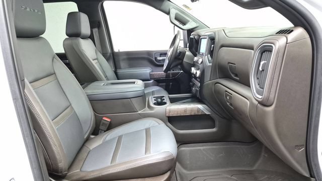 Used 2022 GMC Sierra 3500 Denali w/ Denali Ultimate Package AWD/4WD image 30