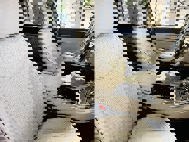 Used 2025 Hyundai Palisade Calligraphy image 12