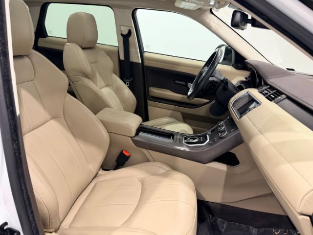 Used 2018 Land Rover Range Rover Evoque SE AWD/4WD image 32