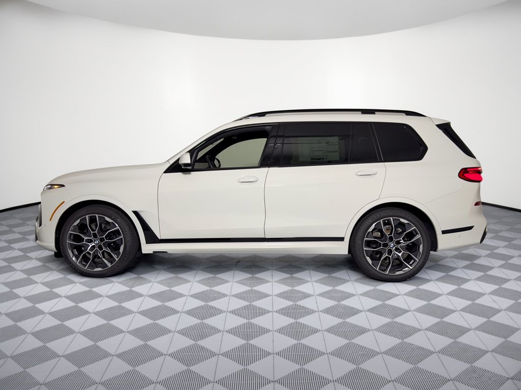 New 2027 BMW X7 xDrive40i w/ M Sport Package AWD/4WD image 2