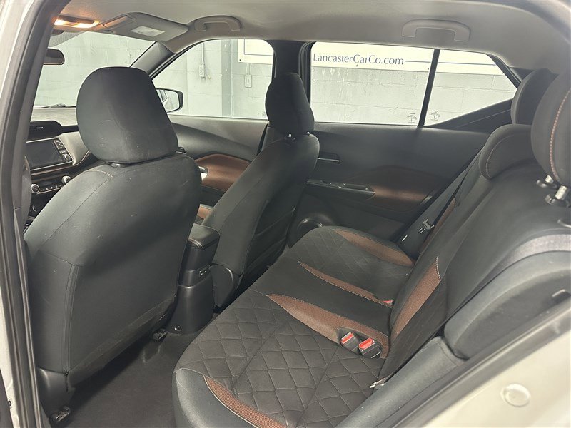 Used 2020 Nissan Kicks SR w/ Exterior Package FWD image 3