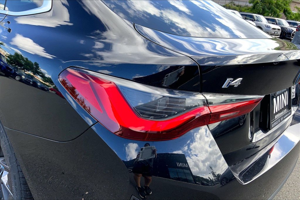 Used 2023 BMW i4 eDrive40 w/ Parking Assistance Package RWD image 28