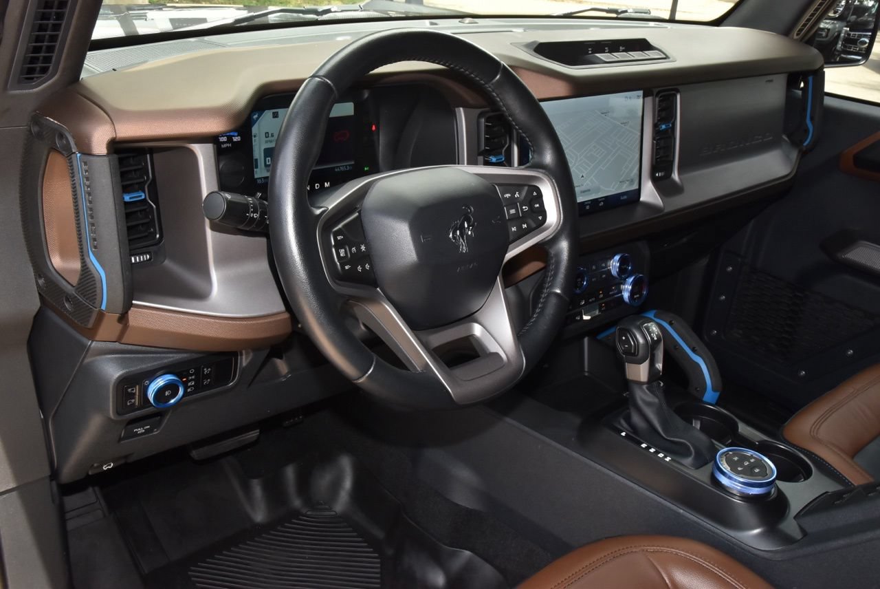 Used 2023 Ford Bronco Outer Banks AWD/4WD image 38