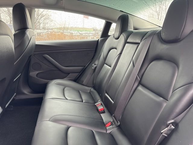 Used 2022 Tesla Model 3 Long Range image 18