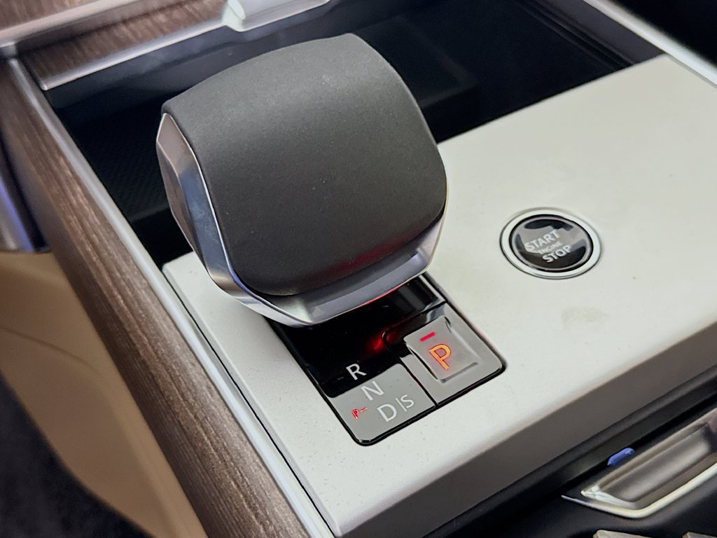 New 2026 Land Rover Range Rover SE AWD/4WD image 19