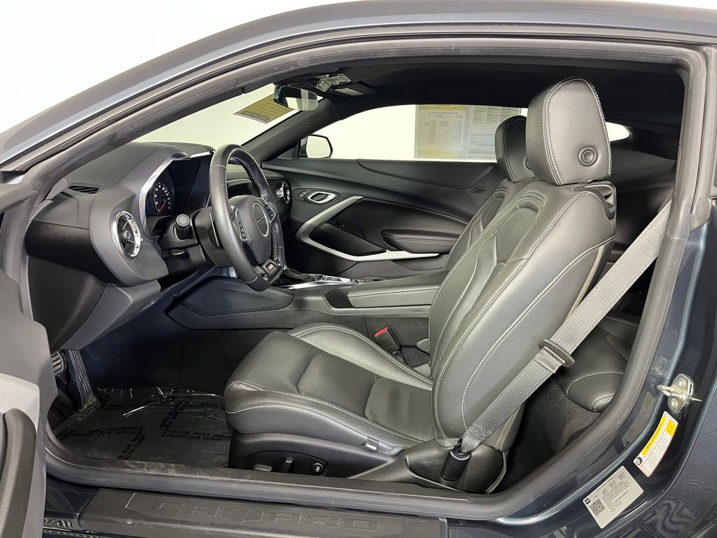 Used 2023 Chevrolet Camaro SS RWD image 11