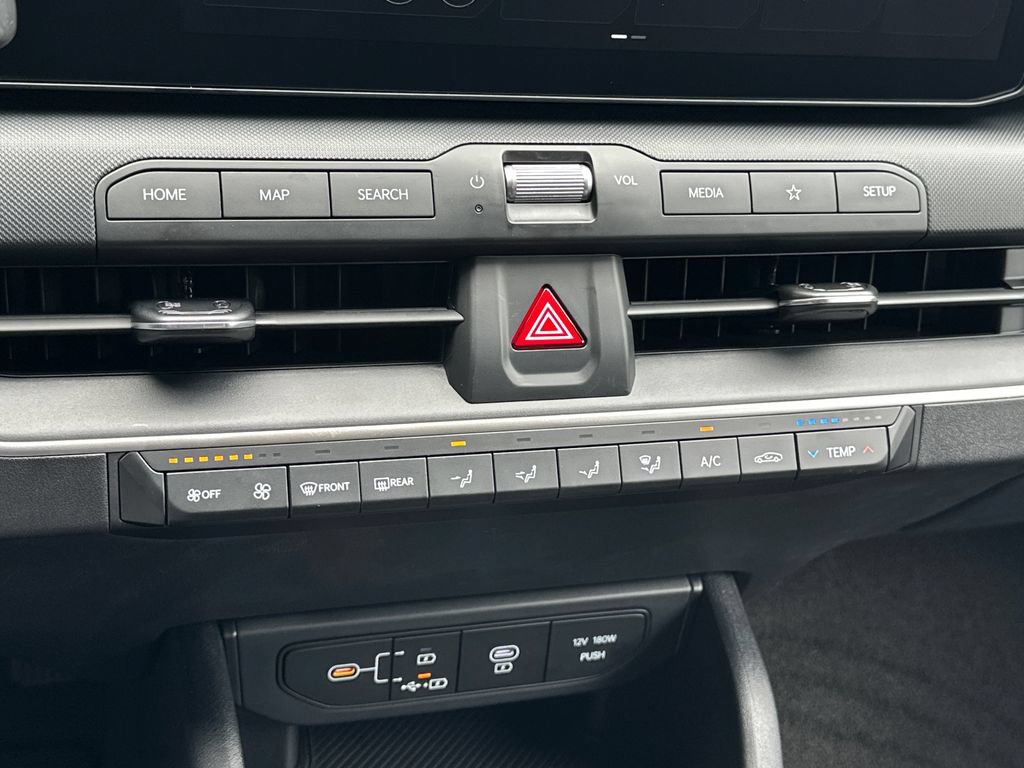 New 2026 Kia K4 FWD image 24
