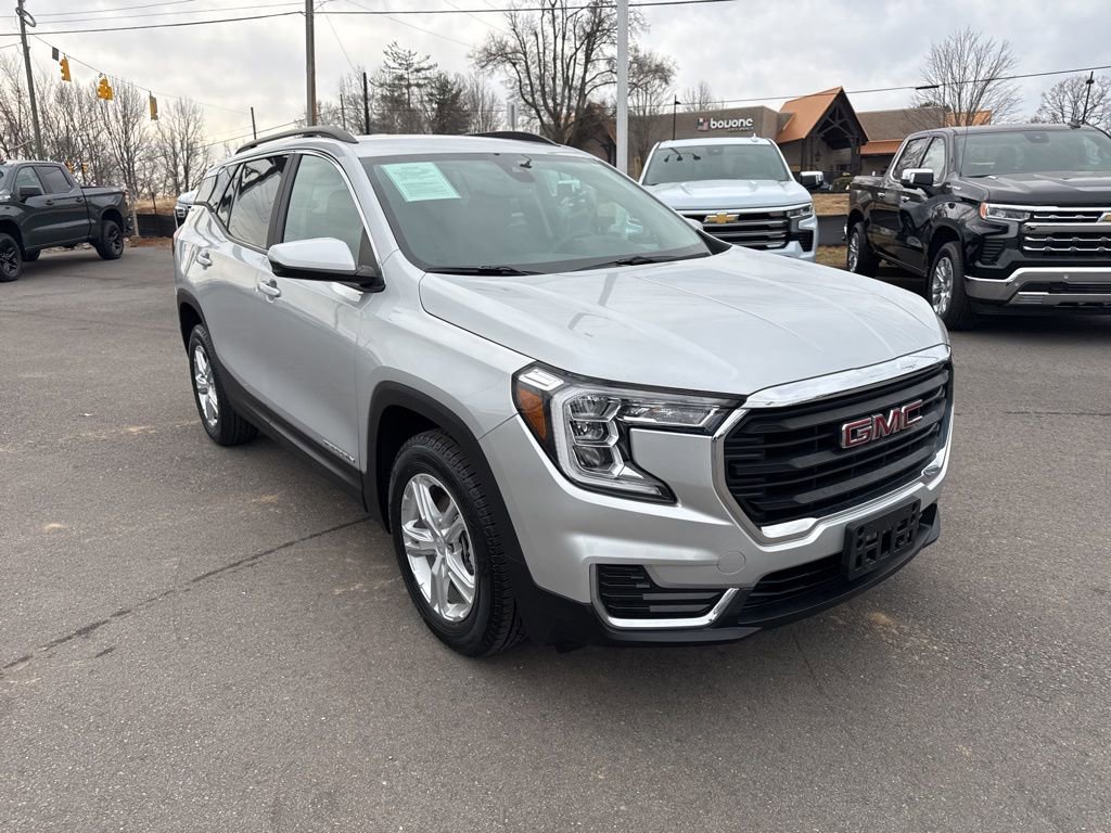 Used 2022 GMC Terrain SLE w/ Driver Convenience Package image 7