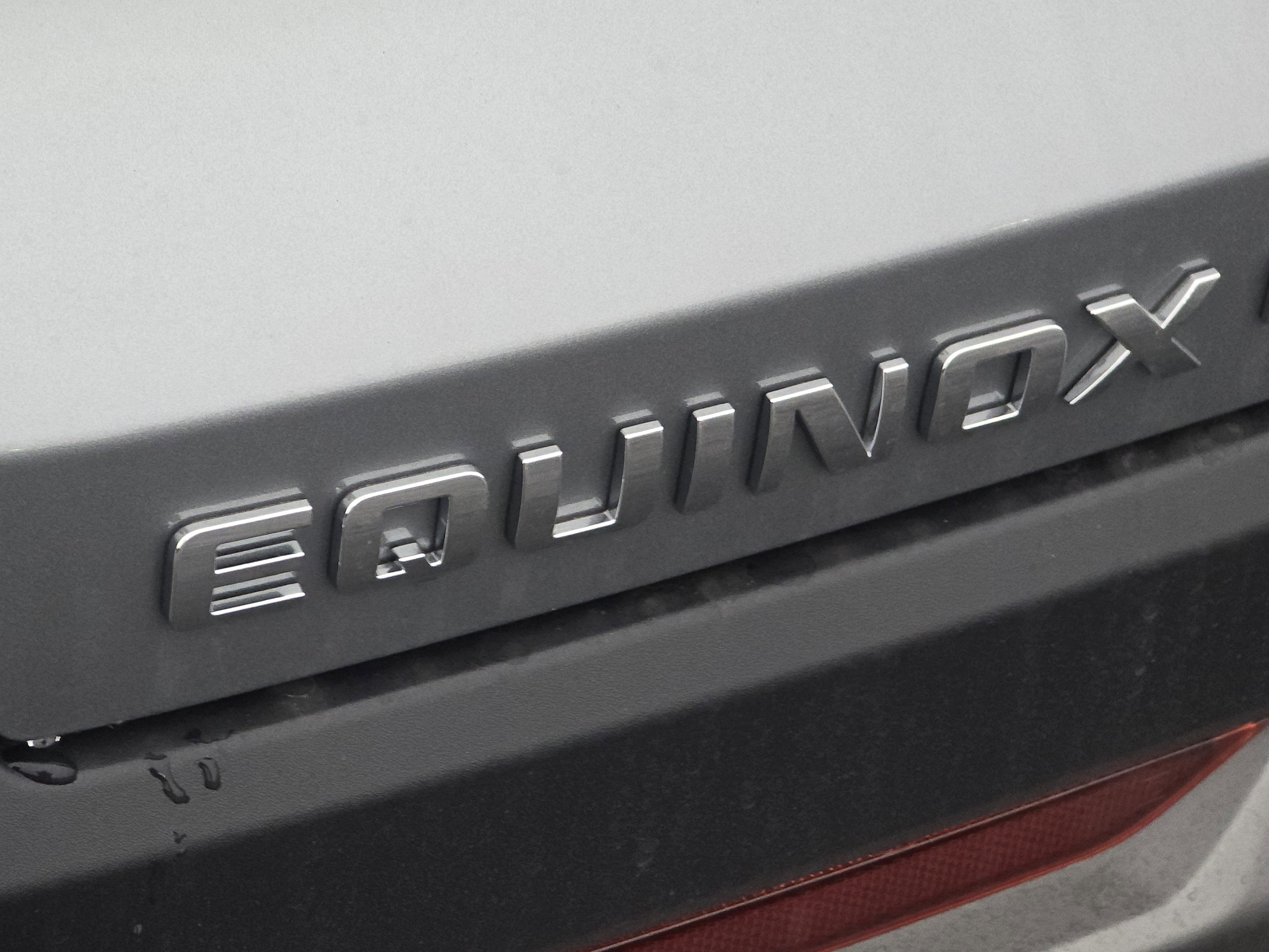 New 2026 Chevrolet Equinox LT image 13