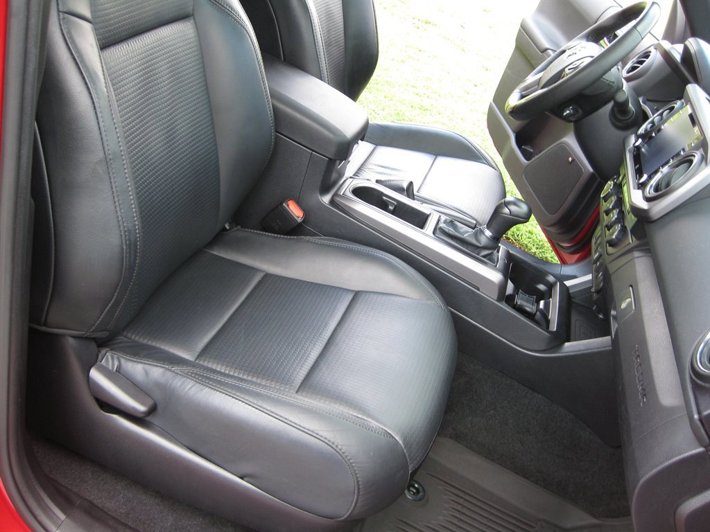 Used 2020 Toyota Tacoma 4x4 Double Cab image 39
